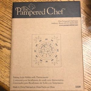 Baking soda holder with thermometer